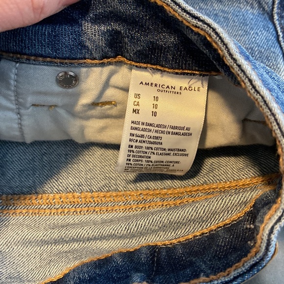 American Eagle Highest Rise Mom Shorts - Picture 5 of 8